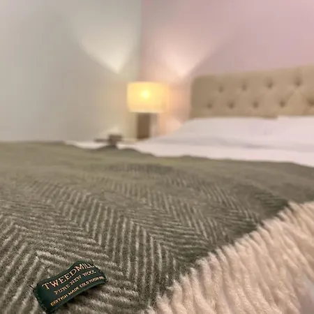 Lily's - Beautiful Buncrana