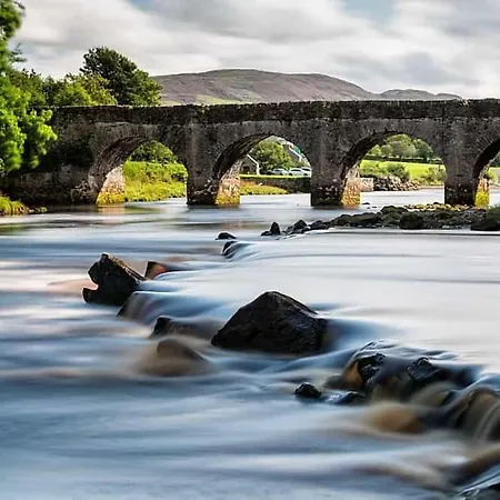 Lily's - Beautiful Buncrana
